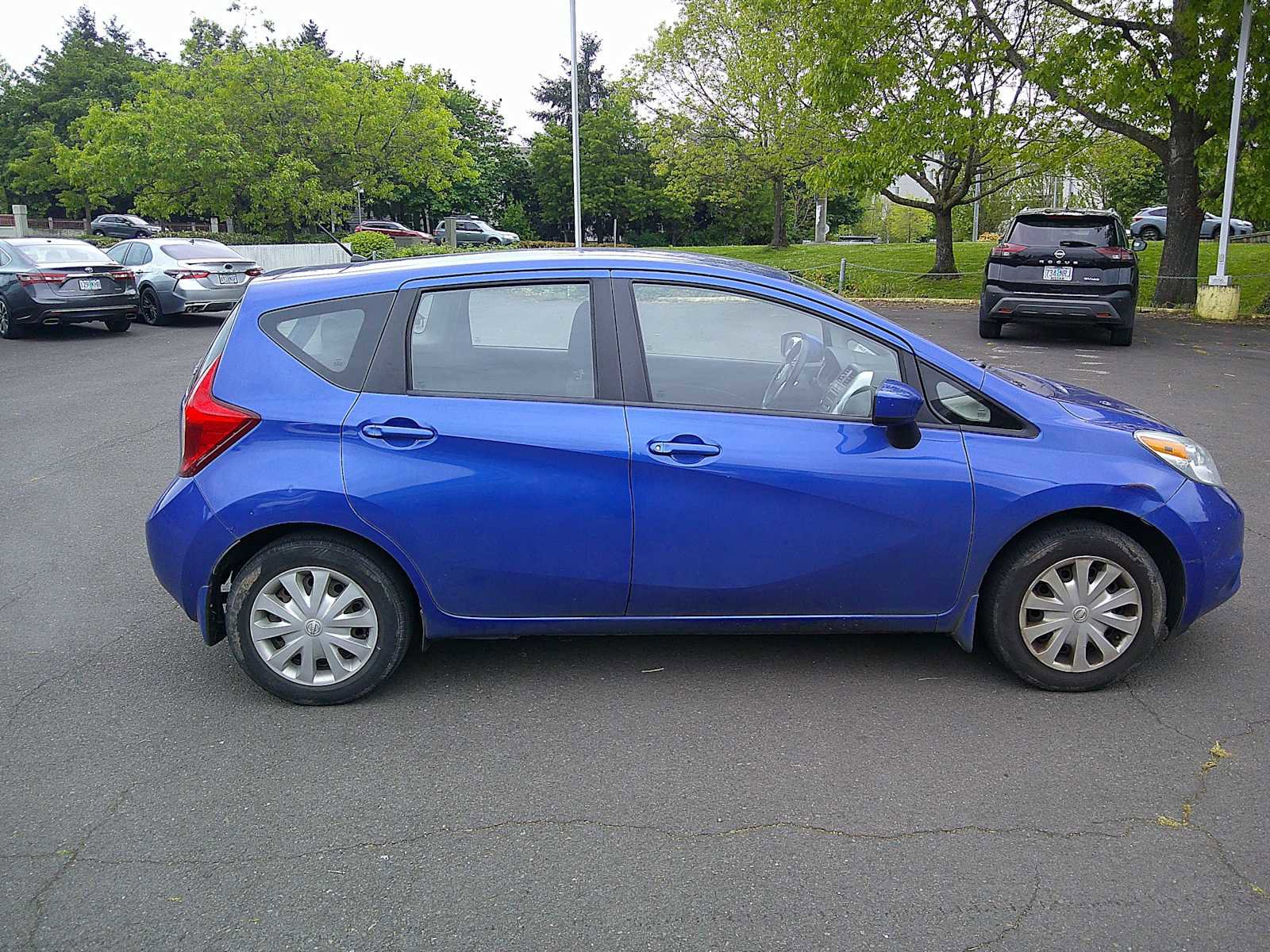 Used 2016 Nissan Versa Note S Plus FWD image 6