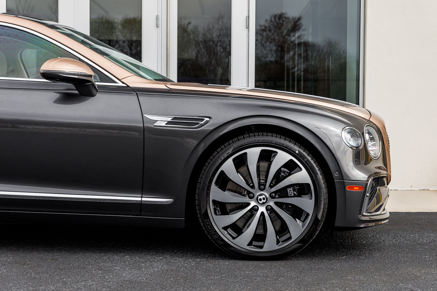 New 2026 Bentley Flying Spur Plug-In Hybrid image 17