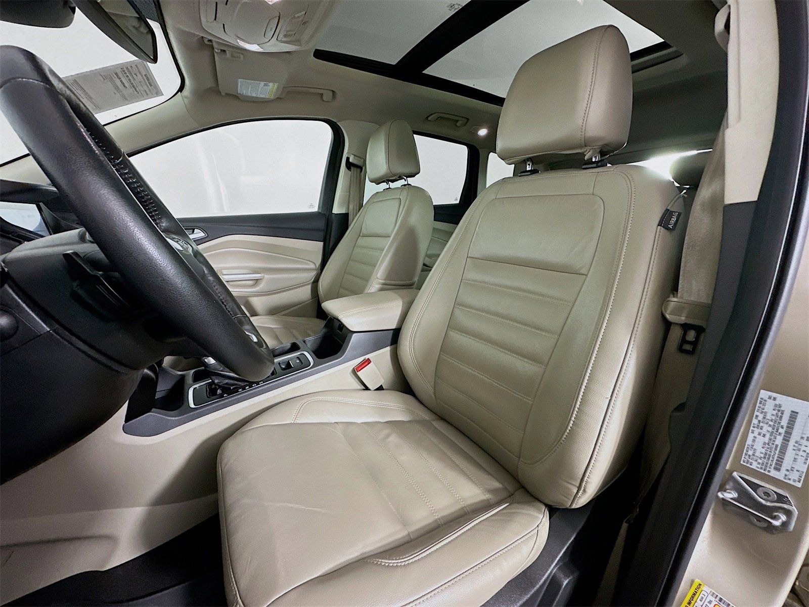 Used 2017 Ford Escape Titanium w/ Equipment Group 301A image 21