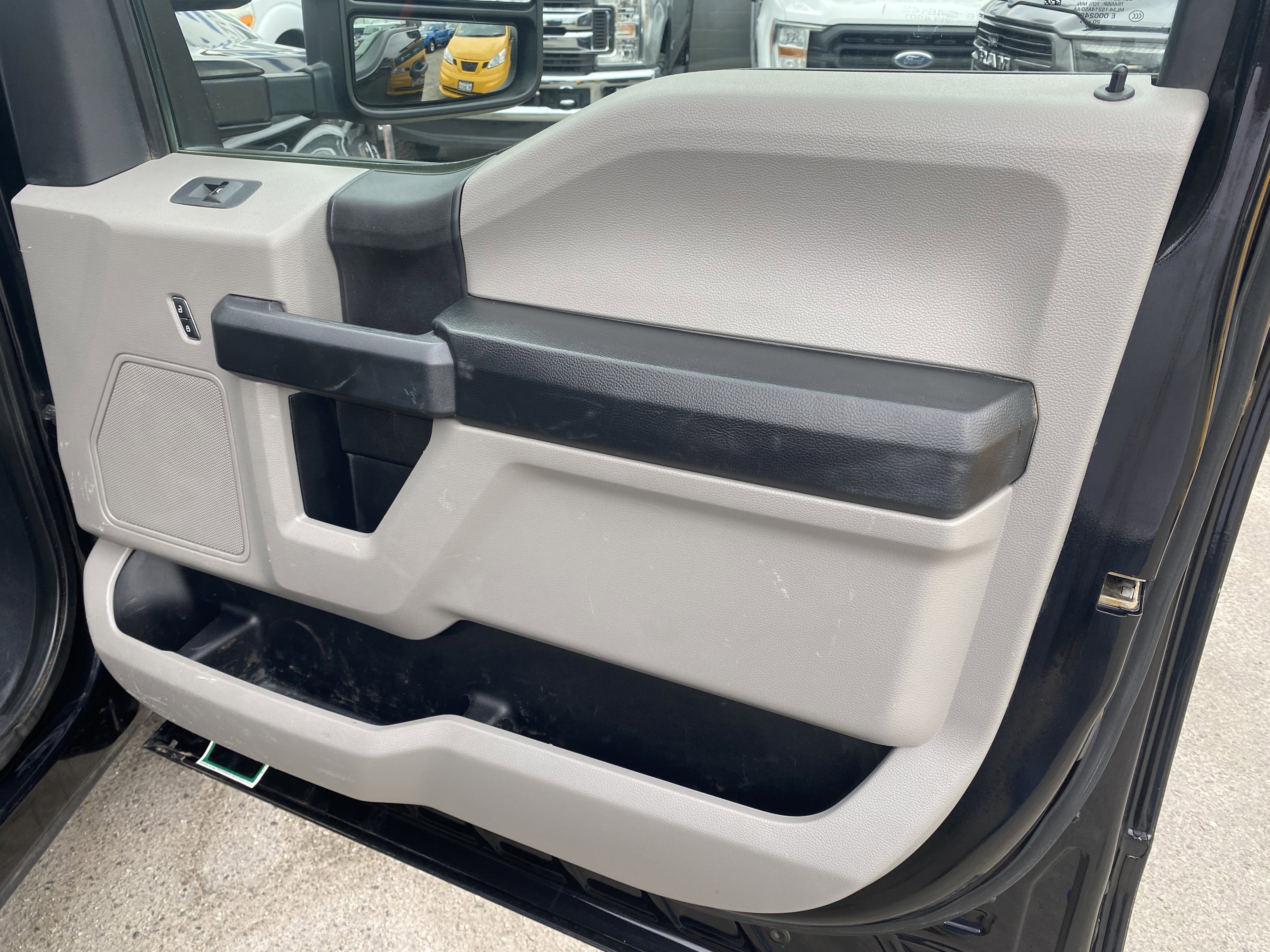 Used 2021 Ford F250 XL w/ STX Appearance Package image 12