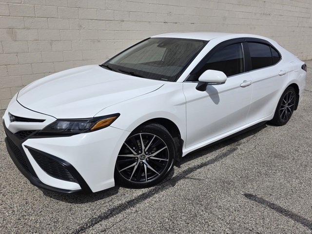 Used 2023 Toyota Camry SE
