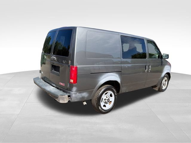 Used 2005 GMC Safari RWD image 3