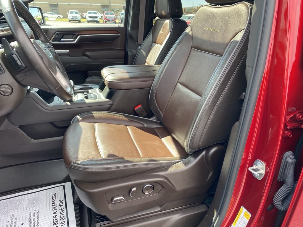 Used 2024 GMC Sierra 1500 Denali w/ Denali Reserve Package AWD/4WD image 11