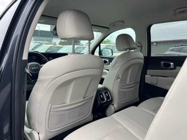Certified 2022 Kia Sorento S FWD image 13