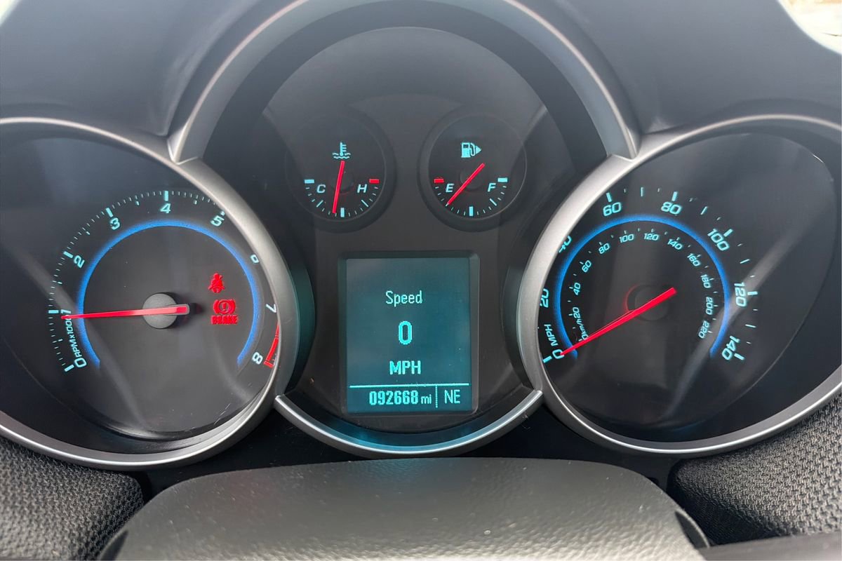 Used 2012 Chevrolet Cruze Eco image 16