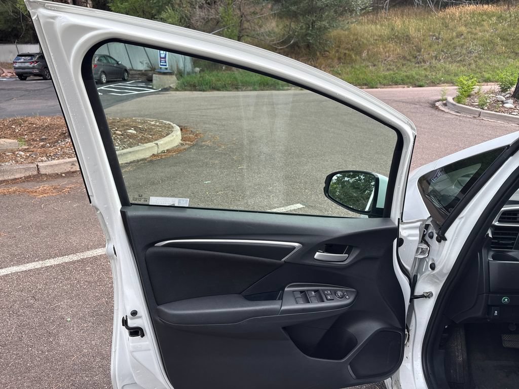 Used 2020 Honda Fit LX image 9
