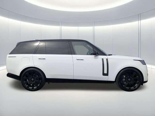 Used 2024 Land Rover Range Rover Long Wheelbase SE AWD/4WD image 7