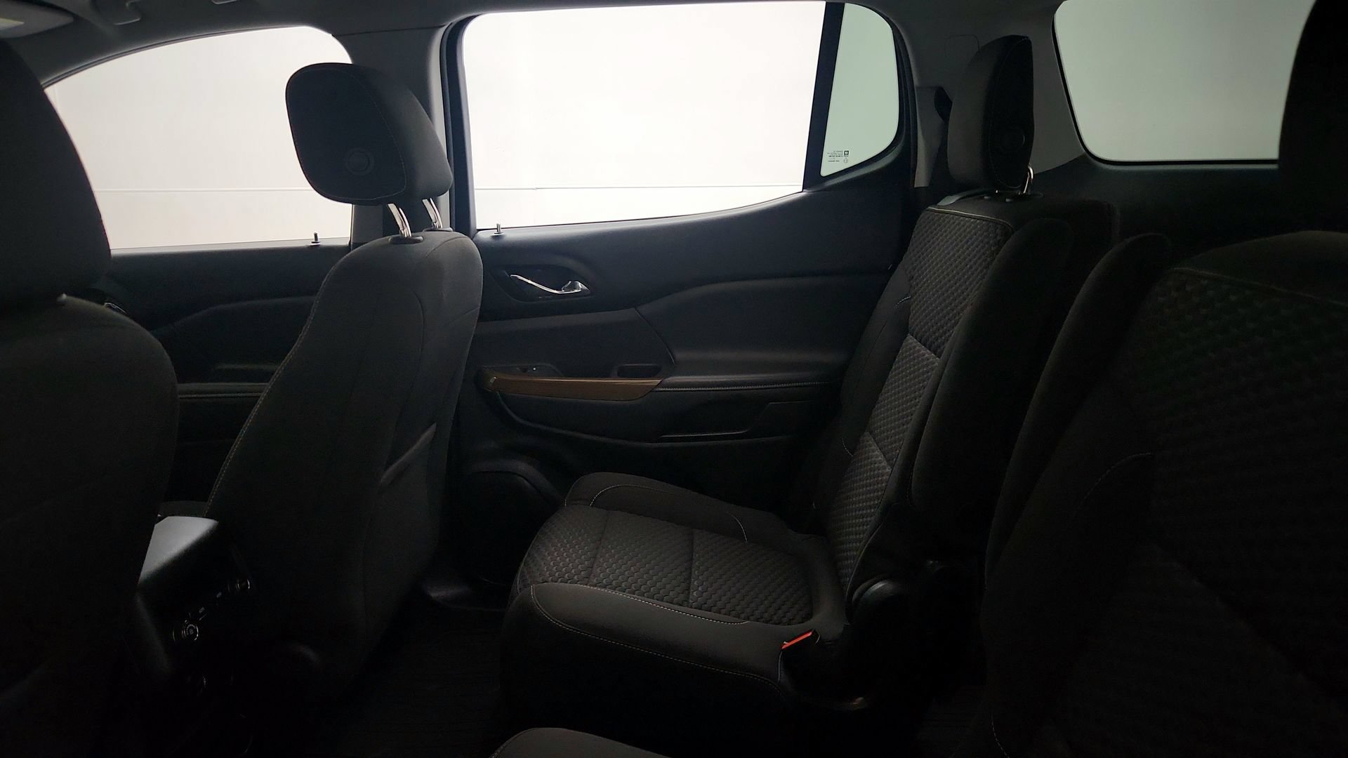 Used 2018 GMC Acadia SLE AWD/4WD image 23