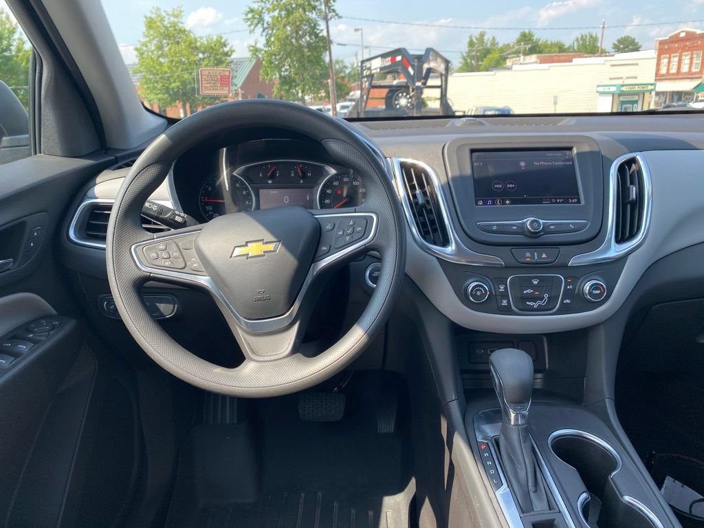 Used 2024 Chevrolet Equinox LS w/ LS Convenience Package FWD image 13