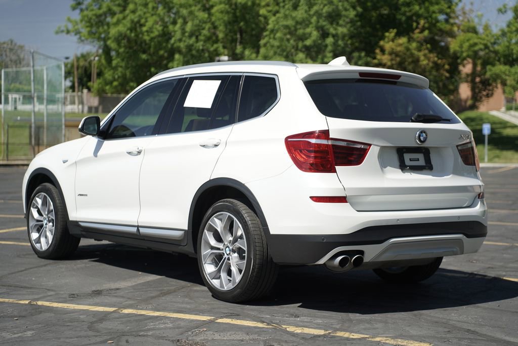 Used 2017 BMW X3 xDrive28i AWD/4WD image 3