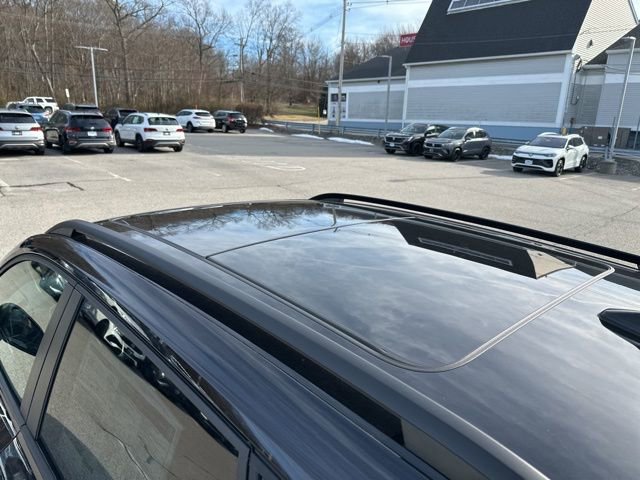 New 2026 Volkswagen Taos SE image 10