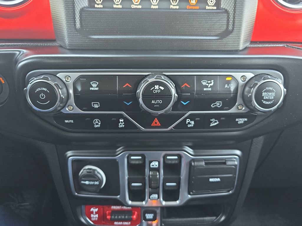Used 2020 Jeep Wrangler Unlimited Rubicon w/ Safety Group AWD/4WD image 25