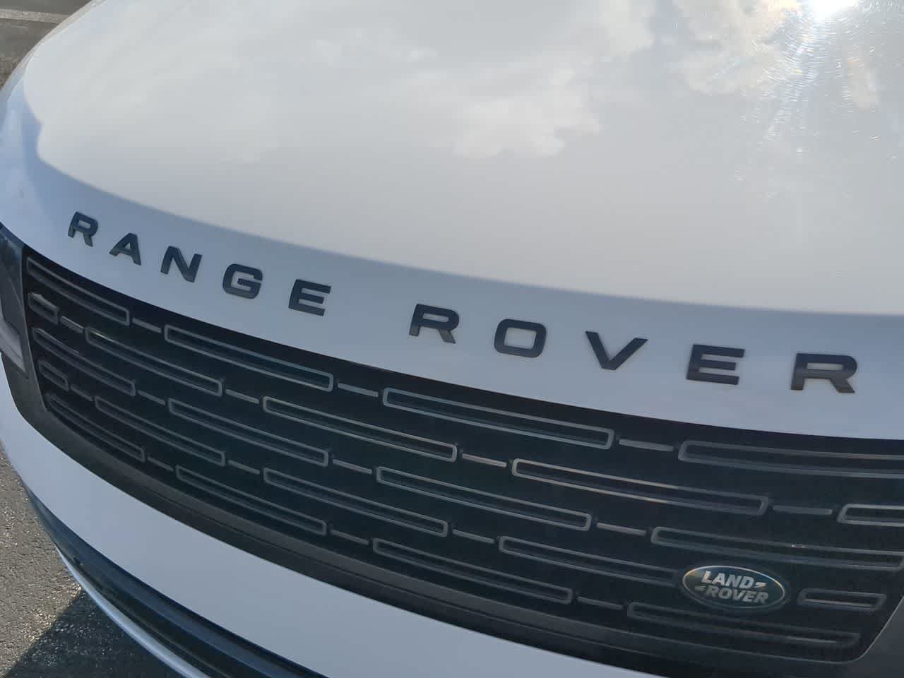 Certified 2023 Land Rover Range Rover SE AWD/4WD image 13