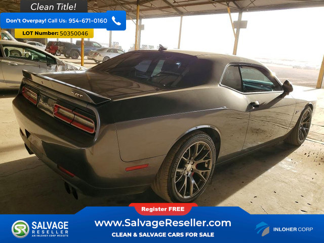Used 2016 Dodge Challenger SRT image 4