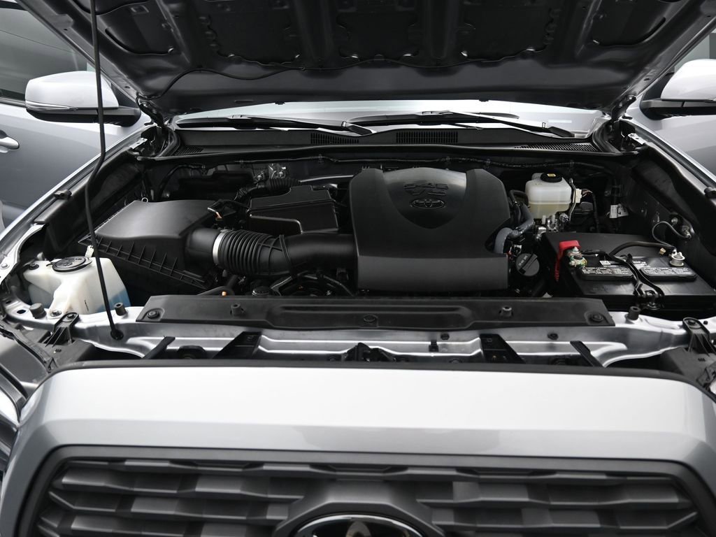 Certified 2021 Toyota Tacoma TRD Off-Road w/ TRD Premium Off Road Package AWD/4WD image 37