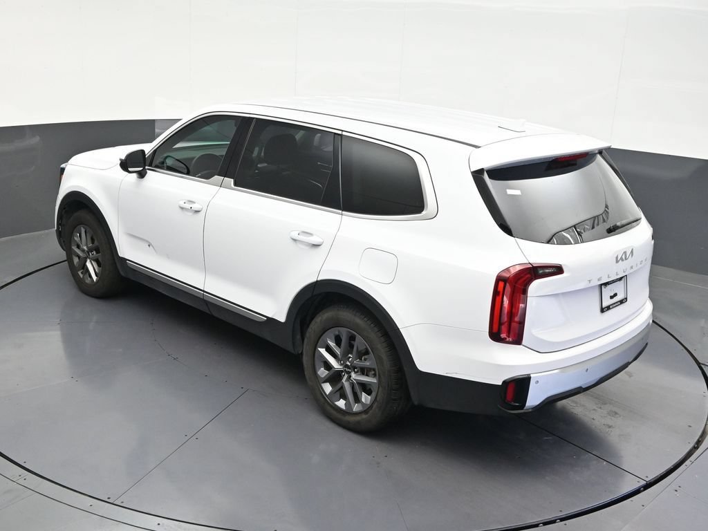 Used 2024 Kia Telluride LX FWD image 18