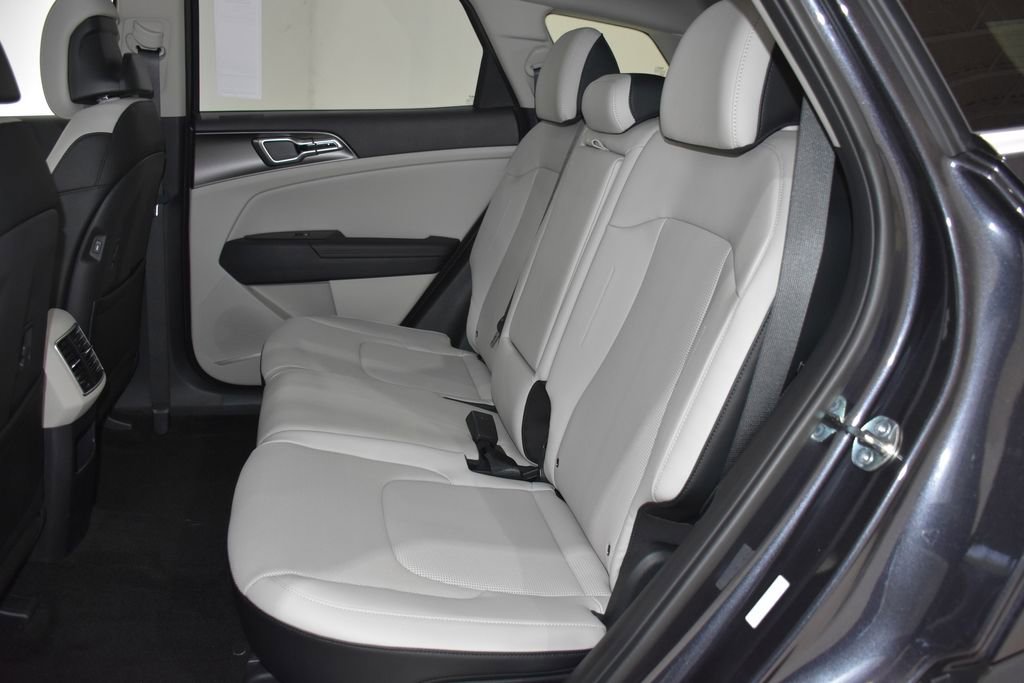 New 2026 Kia Sportage EX w/ EX Panorama Roof Package image 27