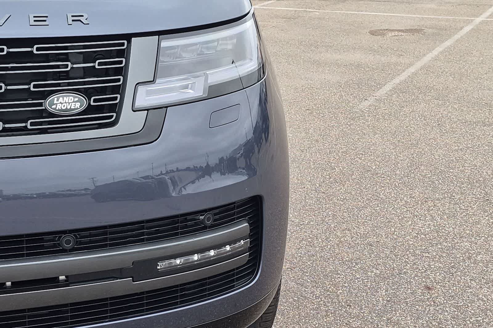 New 2026 Land Rover Range Rover Long Wheelbase SE AWD/4WD image 10