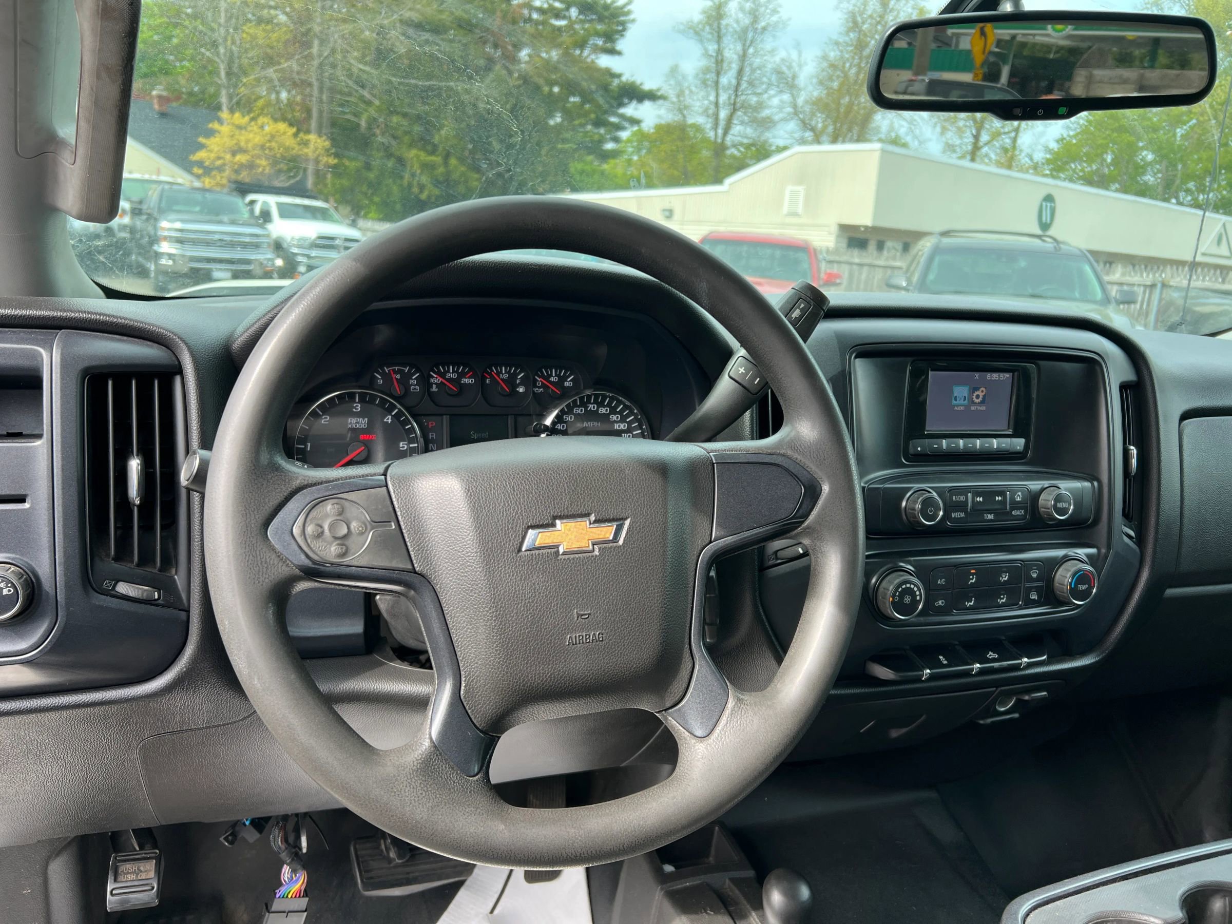 Used 2015 Chevrolet Silverado 2500 W/T w/ WT Convenience Package AWD/4WD image 9