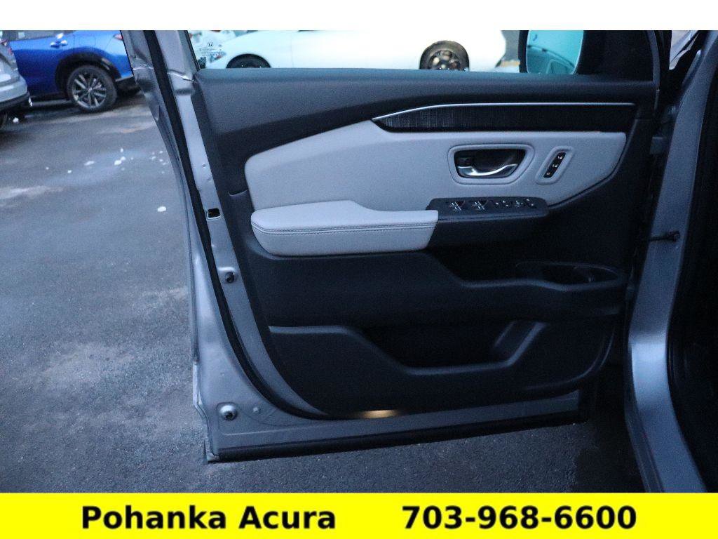 Used 2023 Honda Pilot Elite image 21