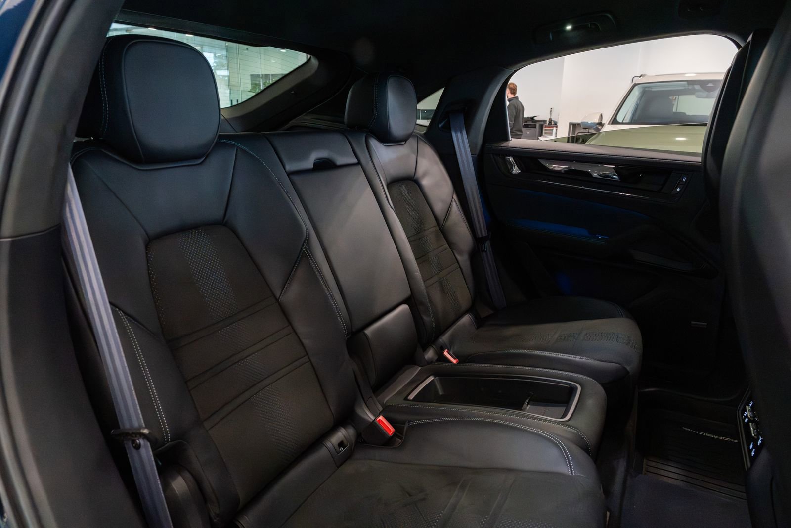 Used 2024 Porsche Cayenne Turbo GT image 24