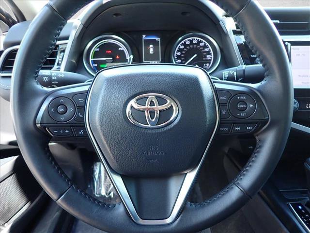 Used 2020 Toyota Camry SE FWD image 12