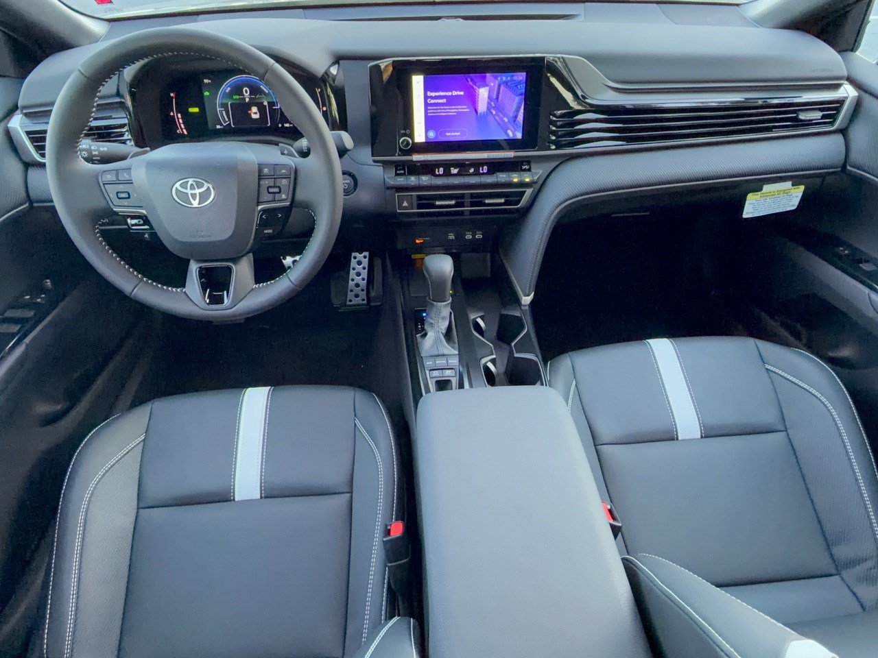 Used 2026 Toyota Camry SE FWD image 17
