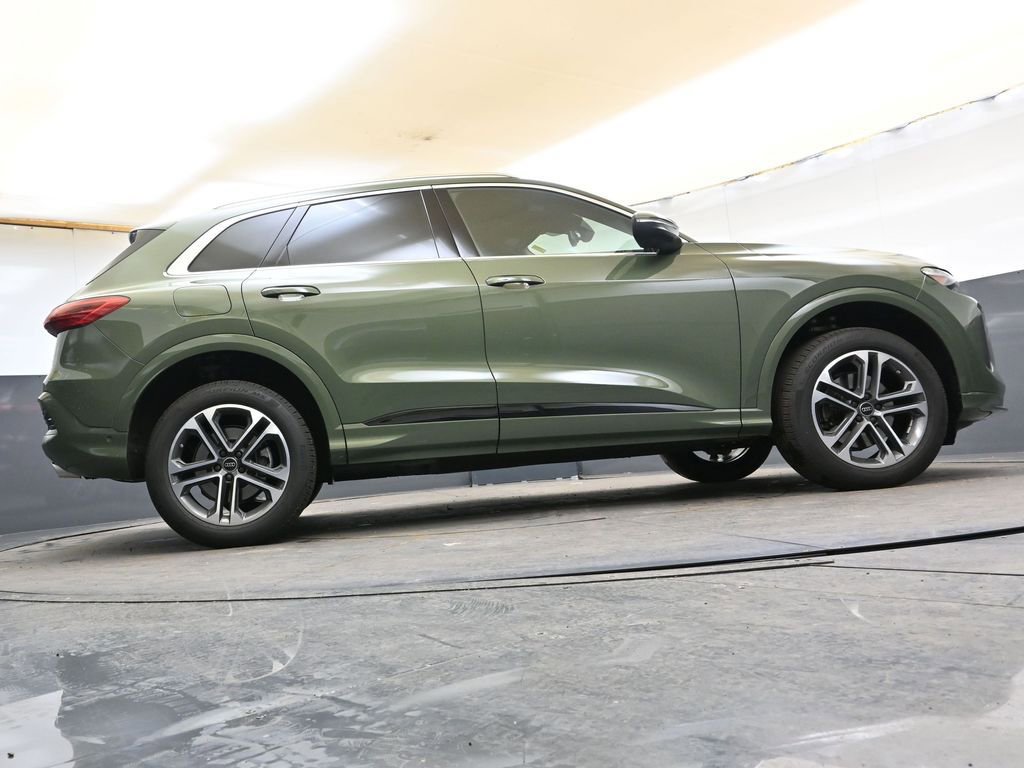 Certified 2025 Audi Q5 Premium Plus w/ Premium Plus image 42