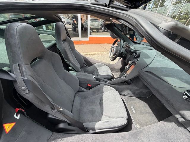 Used 2018 McLaren 720S RWD image 15