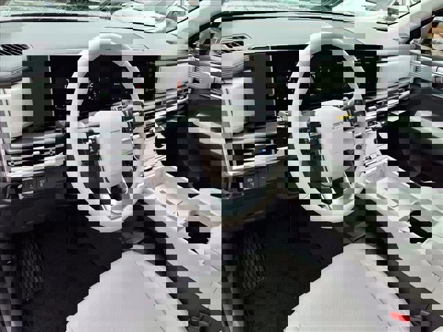 New 2026 Hyundai Santa Fe SE image 14