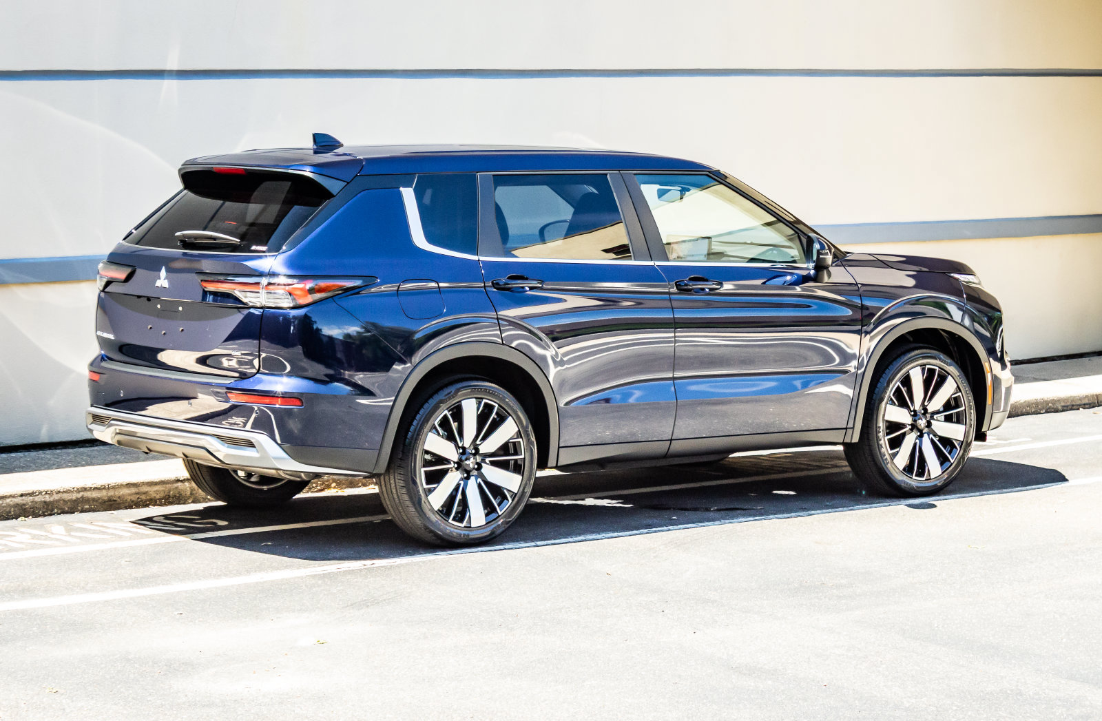 New 2026 Mitsubishi Outlander SE AWD/4WD image 8