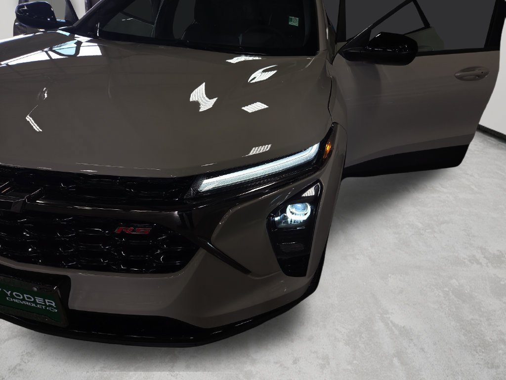 New 2026 Chevrolet Trax RS w/ Driver Confidence Package FWD image 44