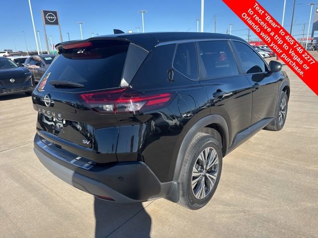 Used 2022 Nissan Rogue SV image 5