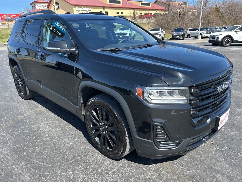 Used 2023 GMC Acadia SLE w/ Infotainment Package image 3