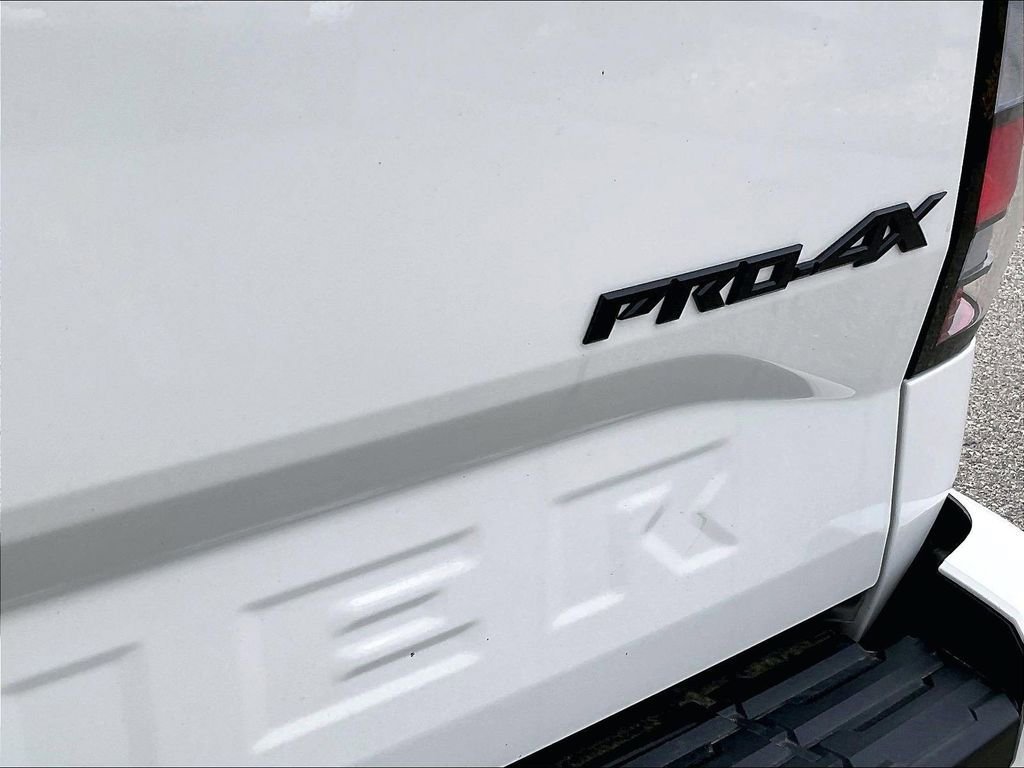 Used 2024 Nissan Frontier PRO-4X w/ Pro Convenience Package AWD/4WD image 28
