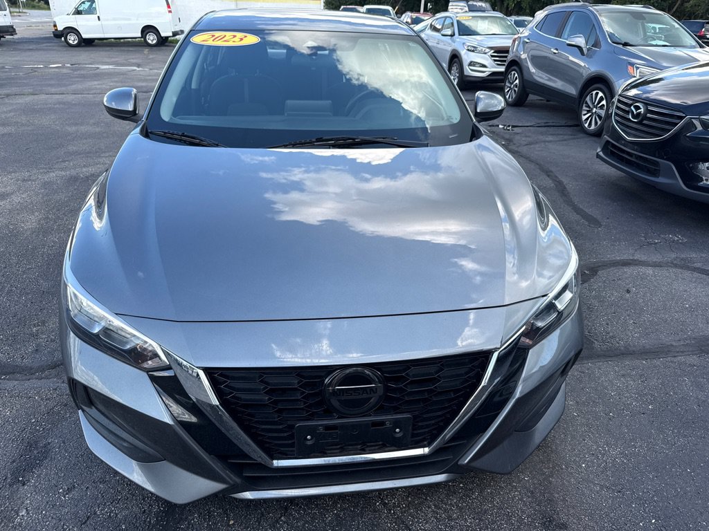Used 2023 Nissan Sentra SV FWD image 2