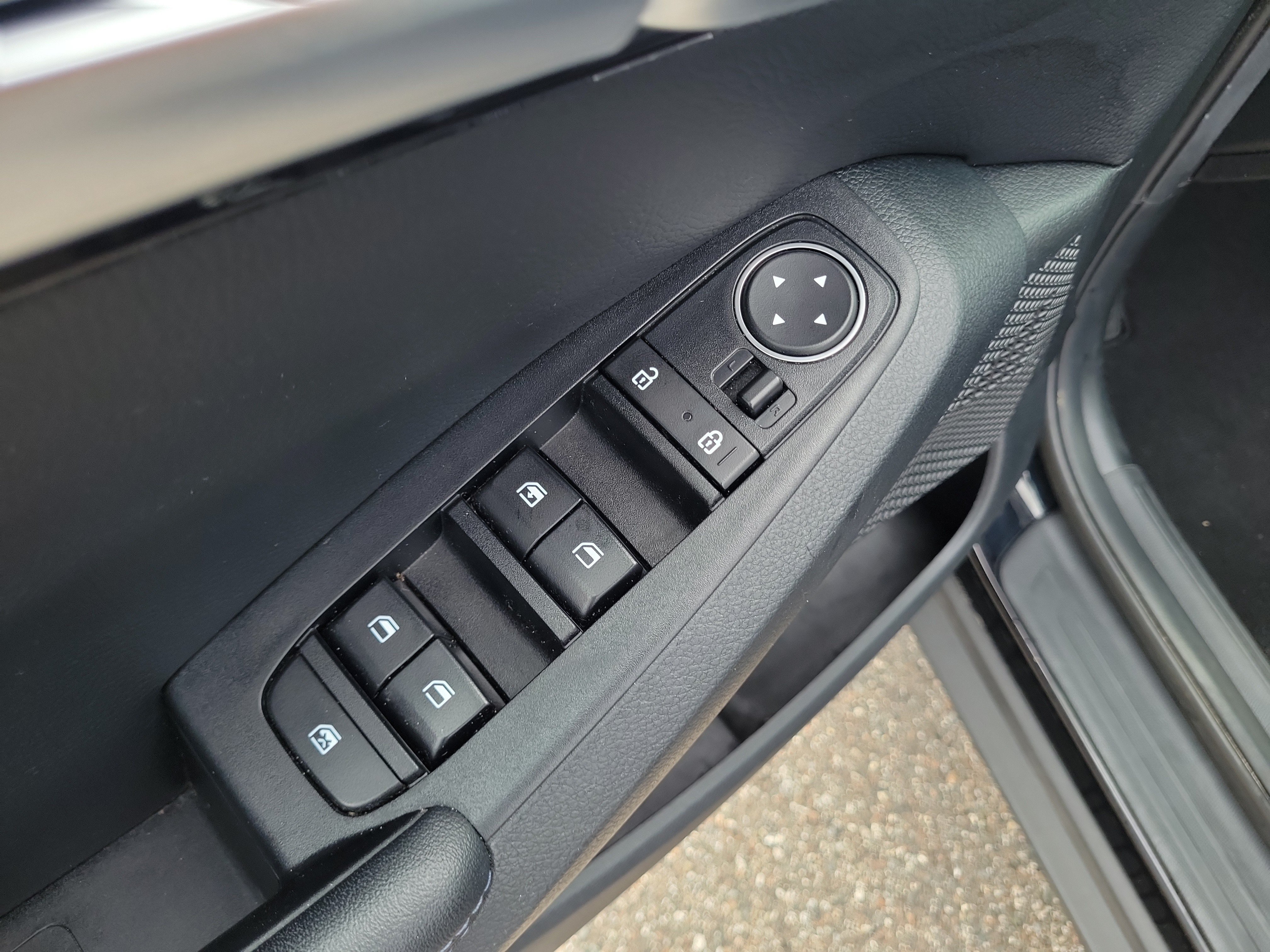 Used 2022 Kia Seltos S FWD image 20