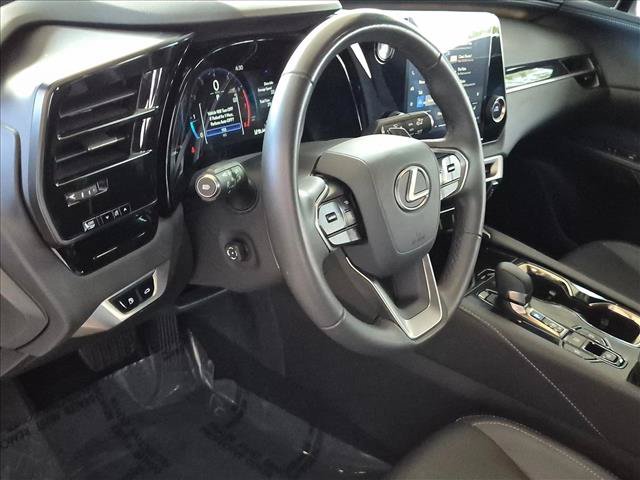 Used 2025 Lexus RX 350 FWD w/ Accessory Package (K3) image 9