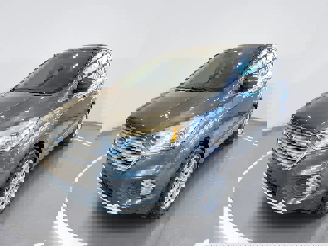 Used 2019 Ford Escape SE image 1