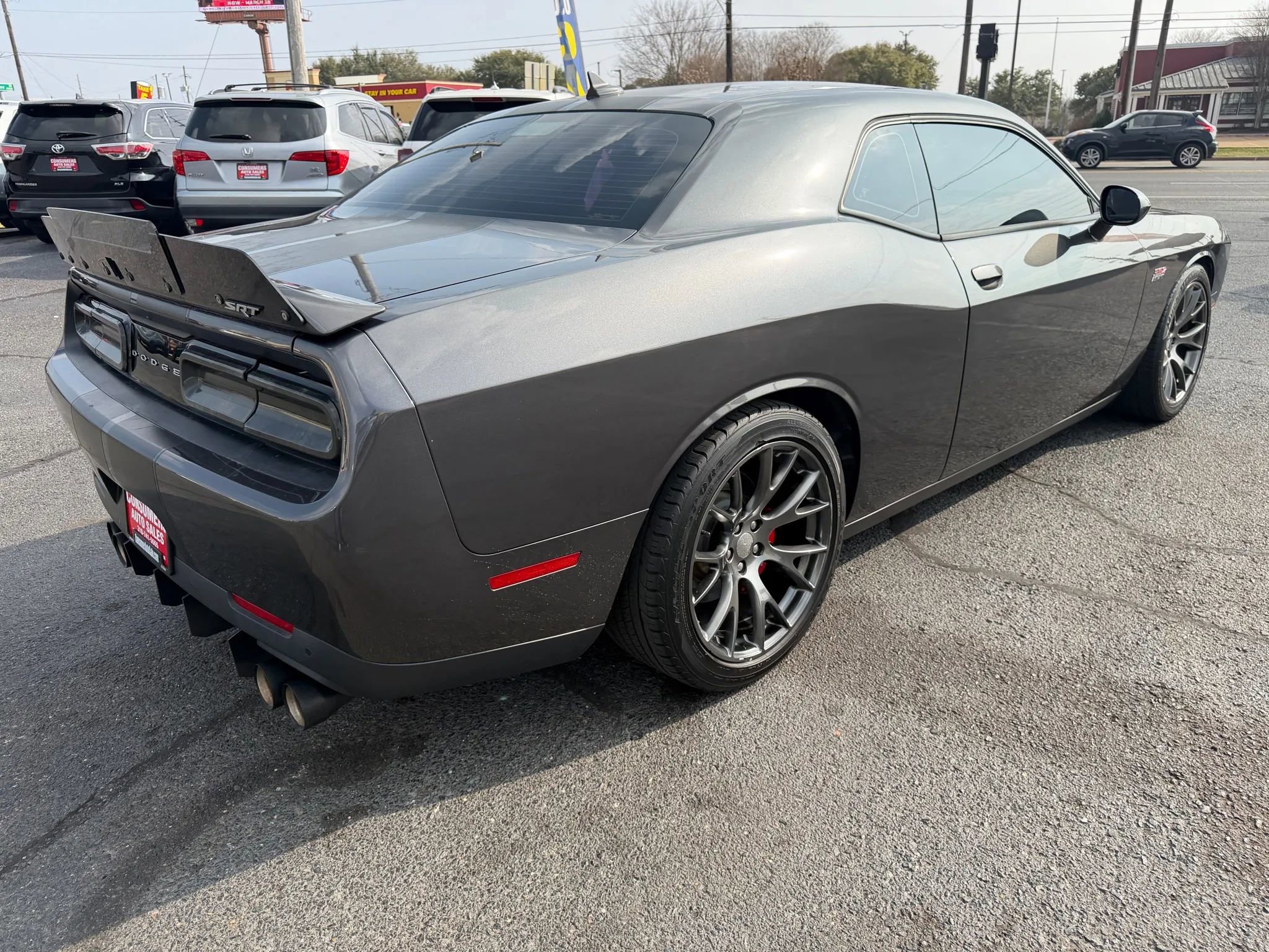 Used 2015 Dodge Challenger SRT w/ Technology Group RWD image 18