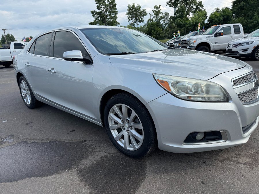 Used 2013 Chevrolet Malibu LTZ FWD image 12