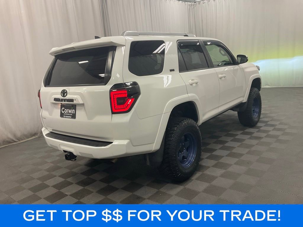 Used 2018 Toyota 4Runner SR5 Premium AWD/4WD image 3