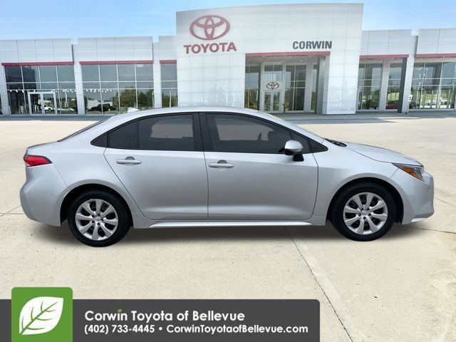 Used 2025 Toyota Corolla LE FWD image 6