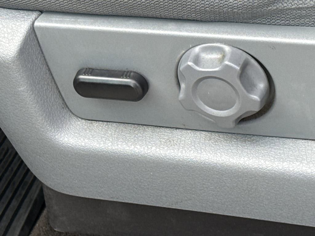 Used 2013 Ford F150 XLT w/ XLT Chrome Pkg image 23