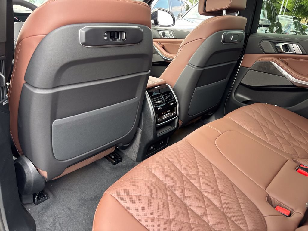 New 2026 BMW X5 xDrive40i w/ M Sport Package AWD/4WD image 30
