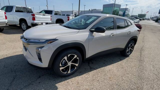 New 2026 Chevrolet Trax RS w/ Driver Confidence Package FWD image 6