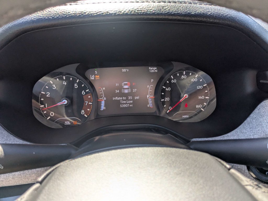 Used 2024 Jeep Compass Latitude AWD/4WD image 35