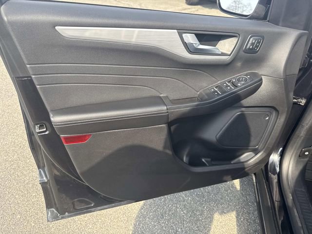 Used 2025 Ford Escape Platinum AWD/4WD image 23