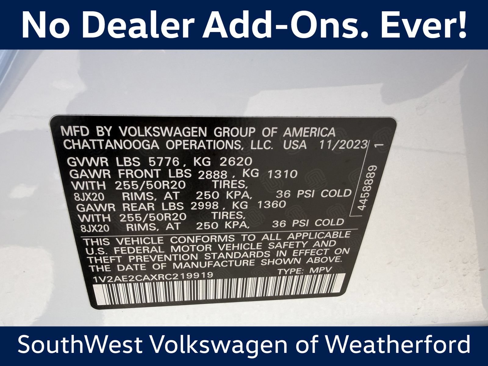 Used 2024 Volkswagen Atlas Cross Sport SEL R-Line AWD/4WD image 29