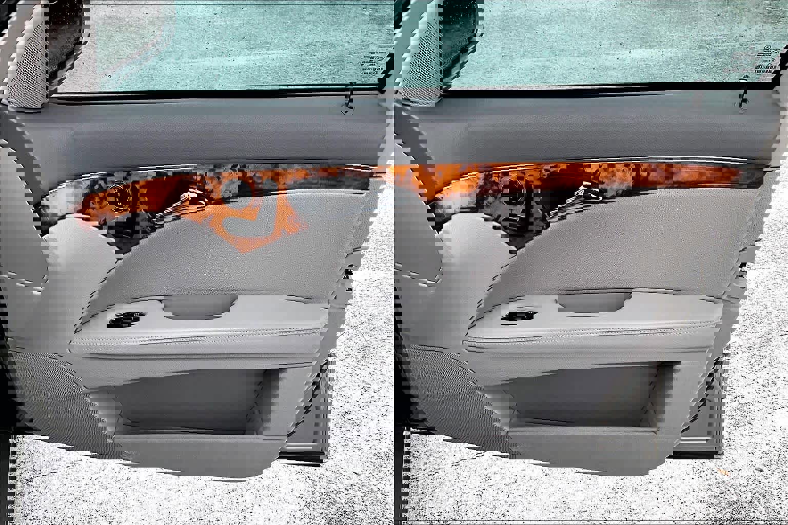 Used 2005 Mercedes-Benz E 320 Sedan image 20